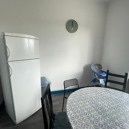L'Avenue 6 Lits Wifi Parking Un Sejour A Part Apartamento Metz Exterior foto
